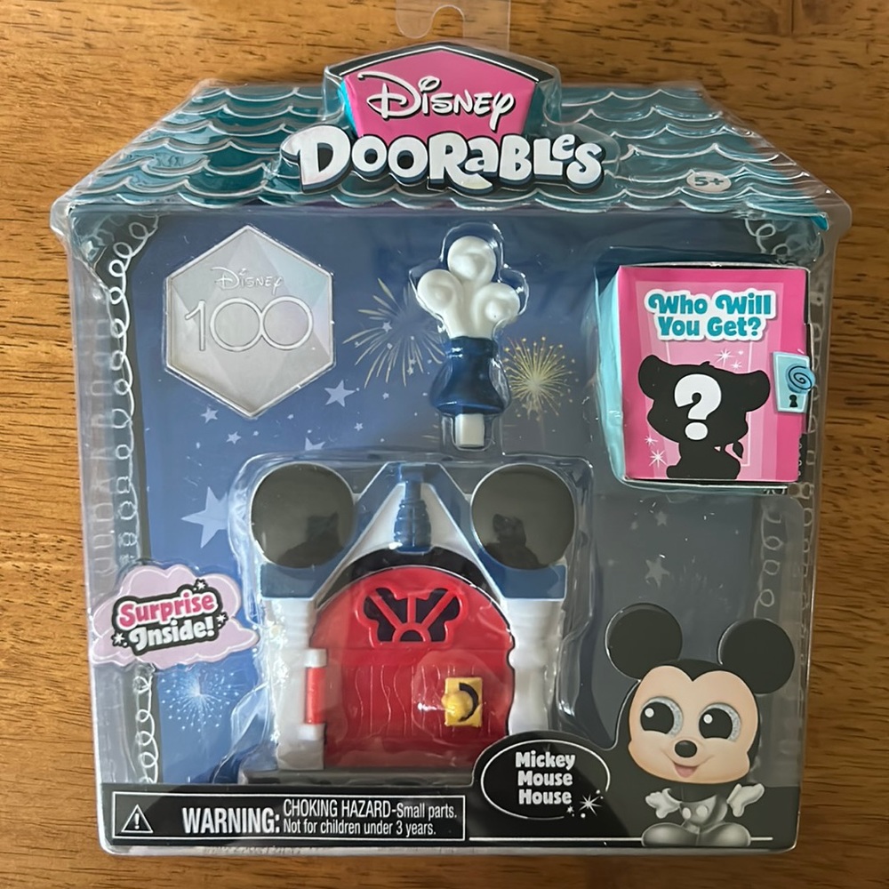 Disney Doorables Mickey Mouse house Disney 100 playset